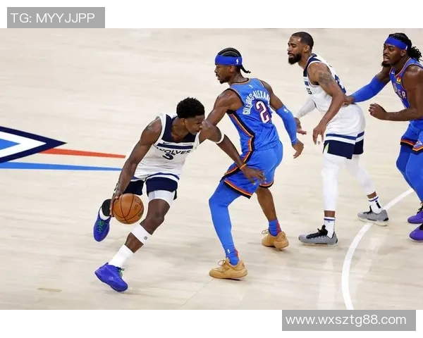 德文布克的篮球之路：从新秀到NBA超级明星的成长历程